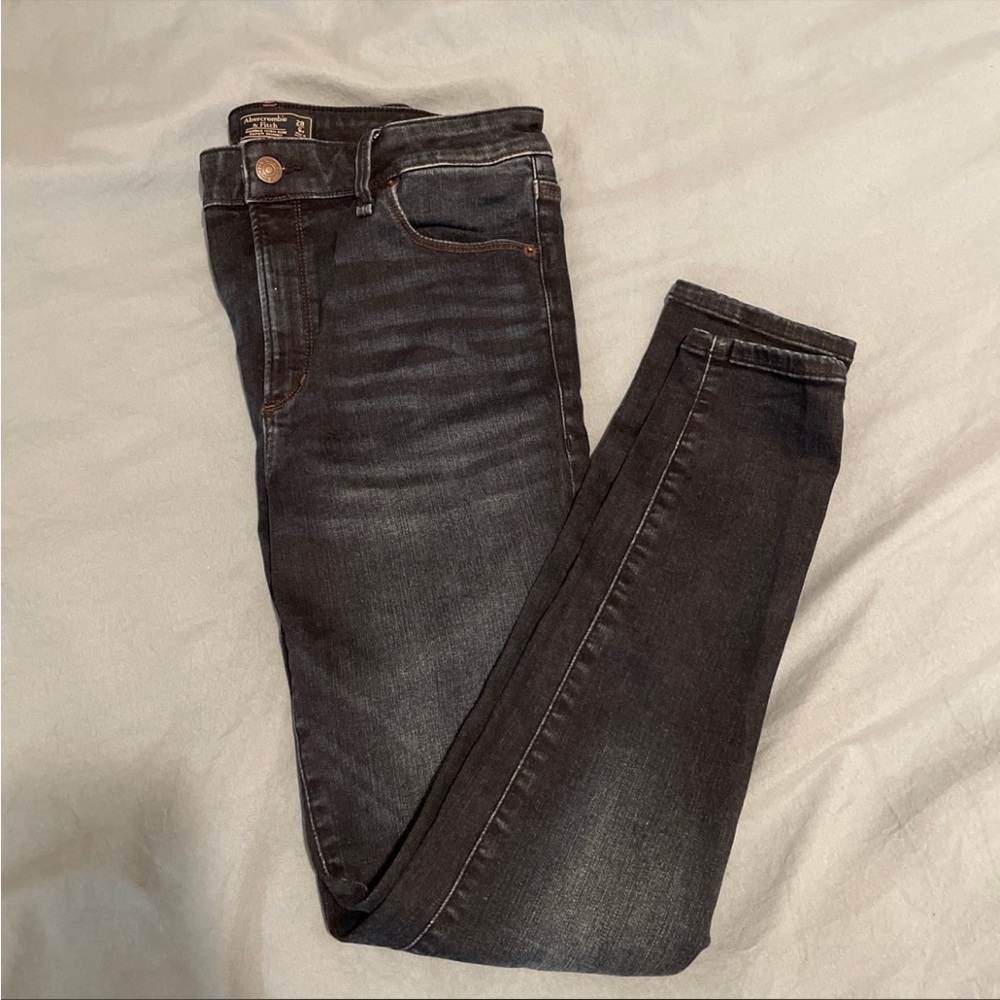 Abercrombie and Fitch size 6s High Rise Super Skinny